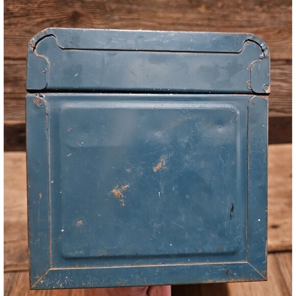 Antique/Vintage Union Steel Chest Corporarion Toolbox/Fishingbox Made In USA - Picture 10 of 11